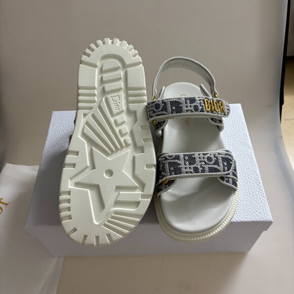 Dior Dioact Sandals Women’s Size 8 EU 38 Oblique Gray Gold Logo New w/ Box - Picture 5 of 6